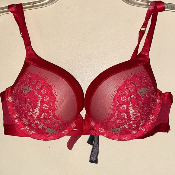 Victoria’s Secret Very Sexy Push Up Bra - Picture 2 of 7